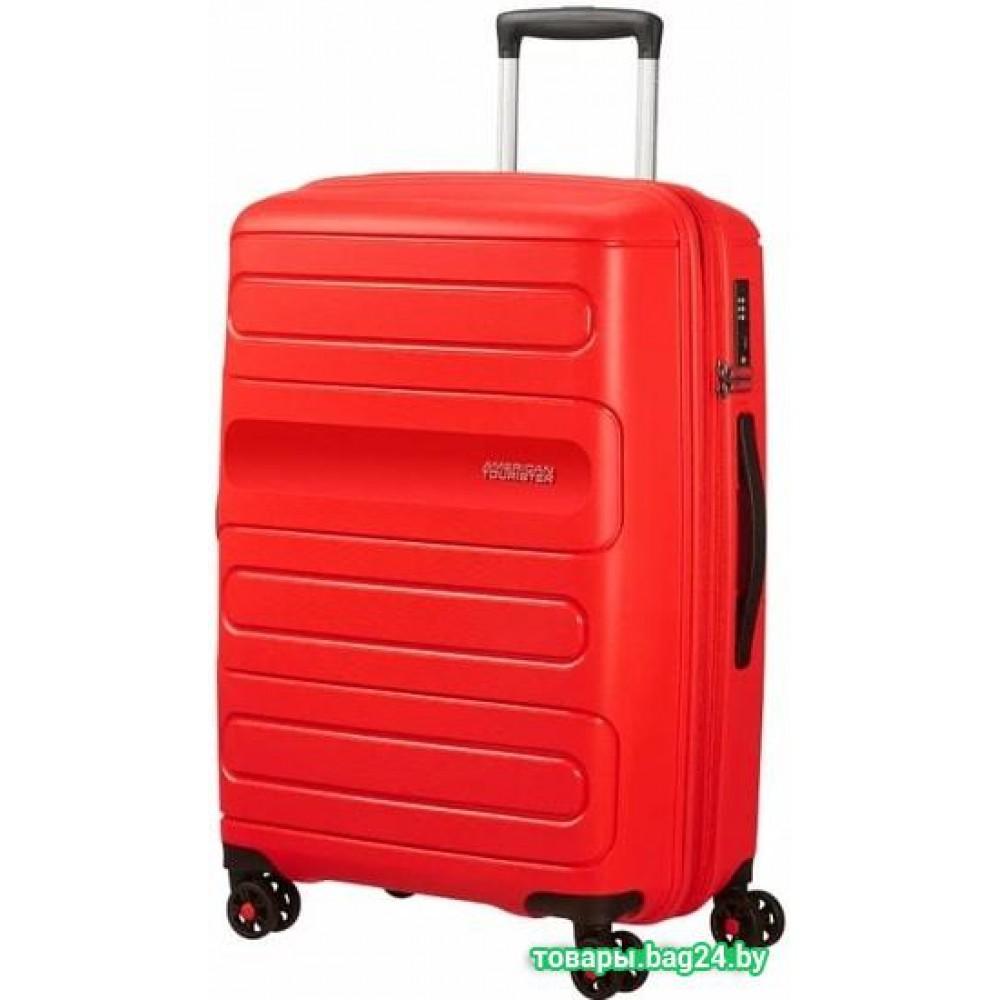 Чемодан-спиннер American Tourister Sunside Red 68 см