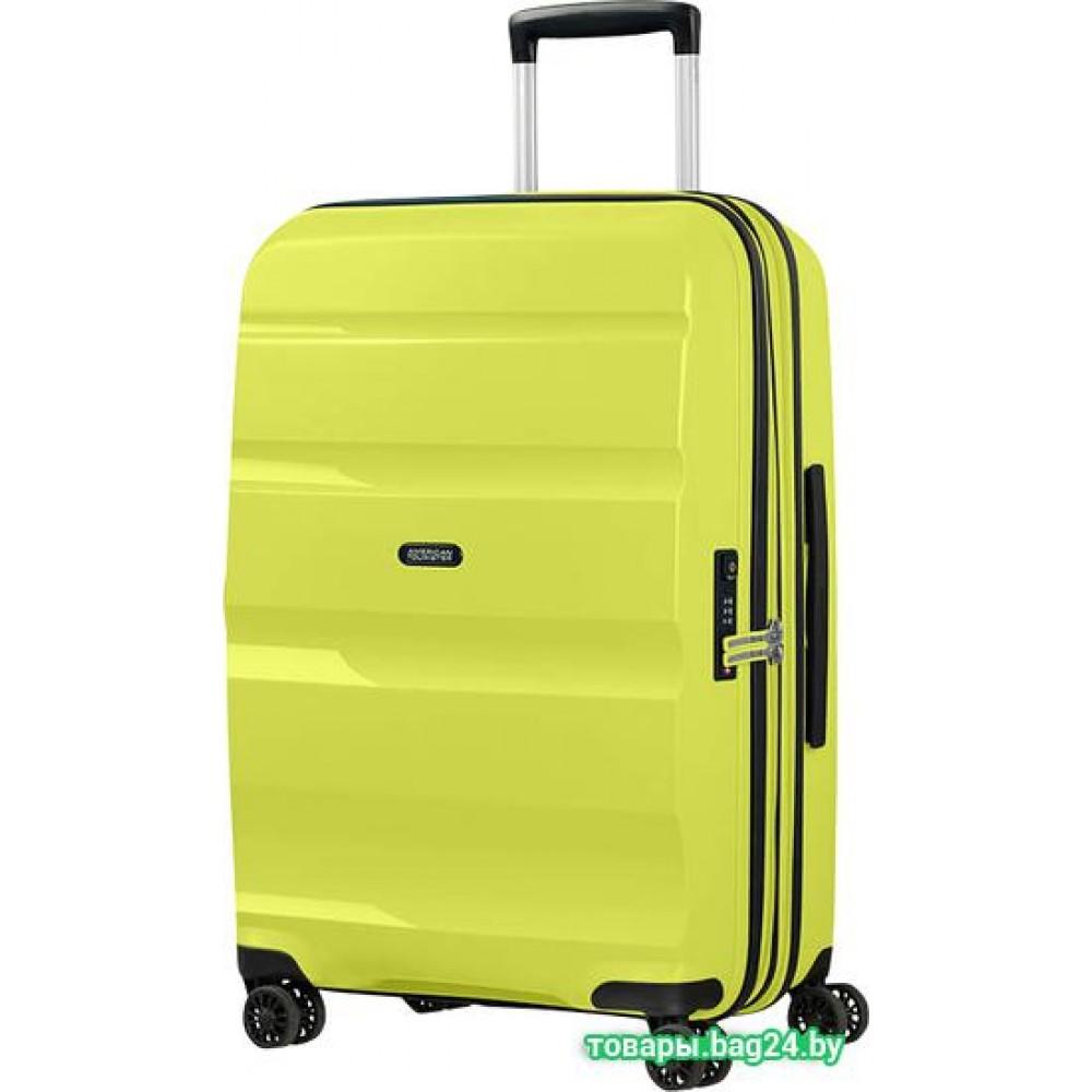 Чемодан-спиннер American Tourister Bon Air DLX Bright Lime 66 см