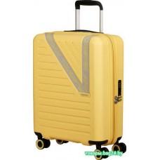 Чемодан-спиннер American Tourister Dynabelt Sunny Yellow 55 см