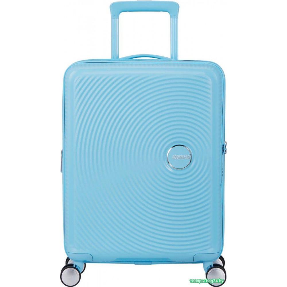 Чемодан-спиннер American Tourister Soundbox Blueberry fizz 55 см